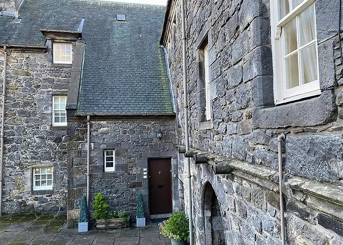 All Vacation Rentals Menstrie Castle Stay