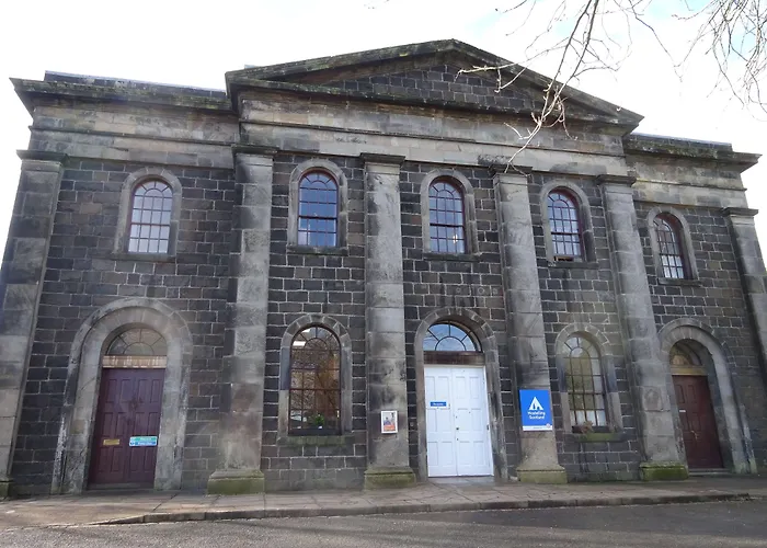 Luxury hotel only: Stirling Youth Hostel